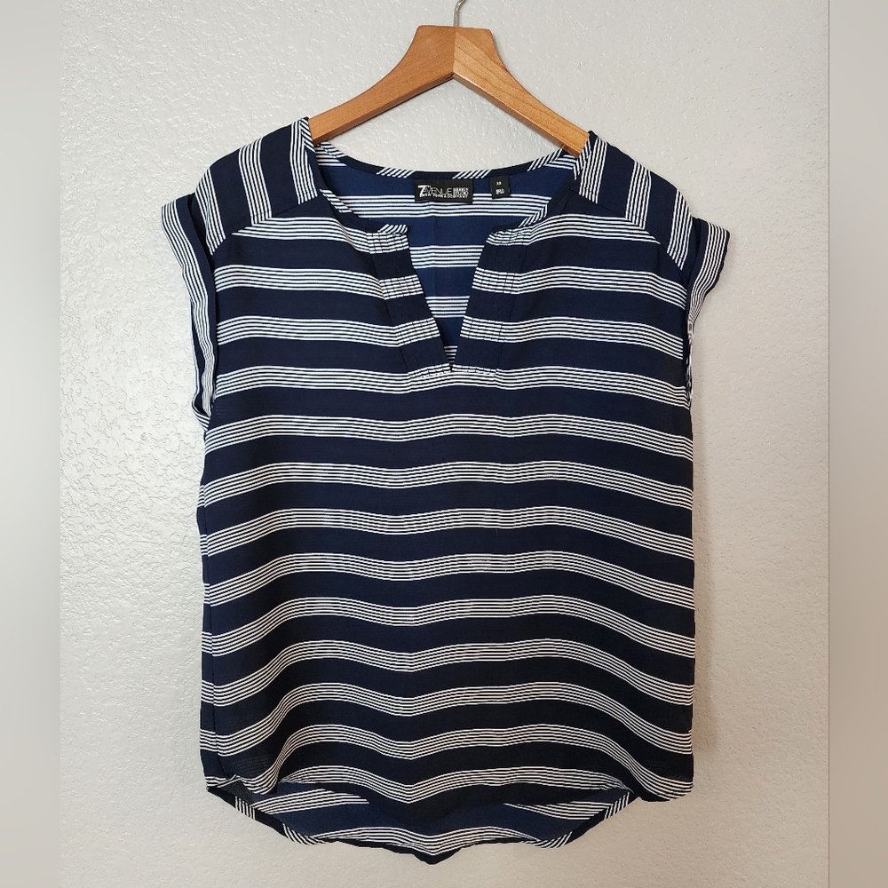 7th Avenue NY & Co Blouse